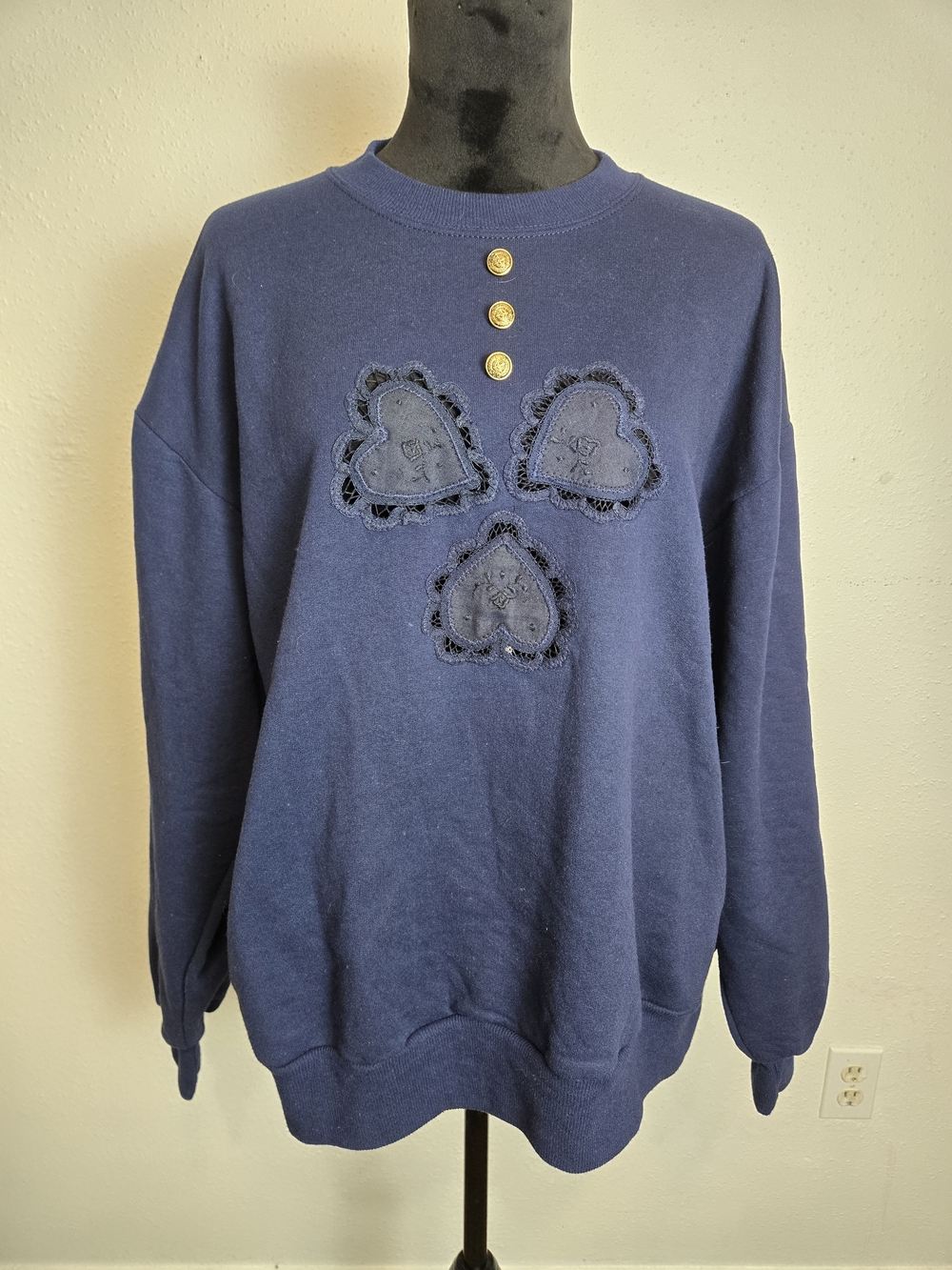 Navy Heart Appliqué Pullover Sweatshirt Vintage Grandma